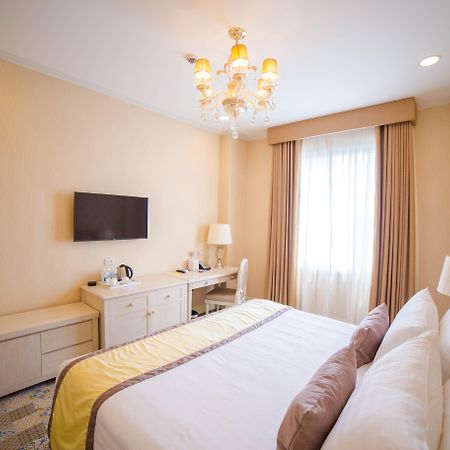 Rizal Park Hotel Манила Экстерьер фото