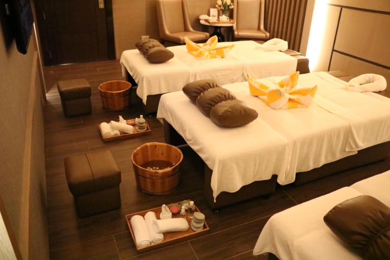 Rizal Park Hotel Манила Экстерьер фото