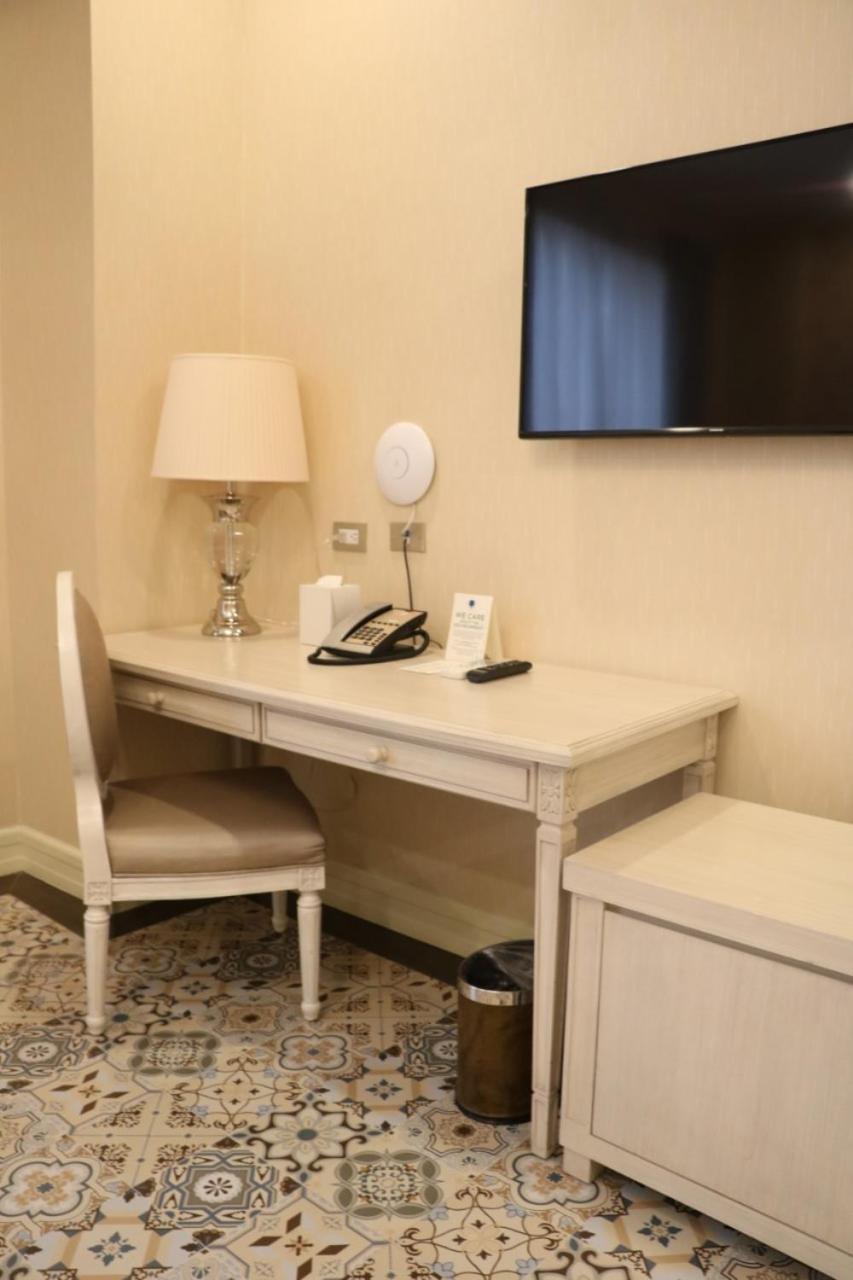 Rizal Park Hotel Манила Номер фото