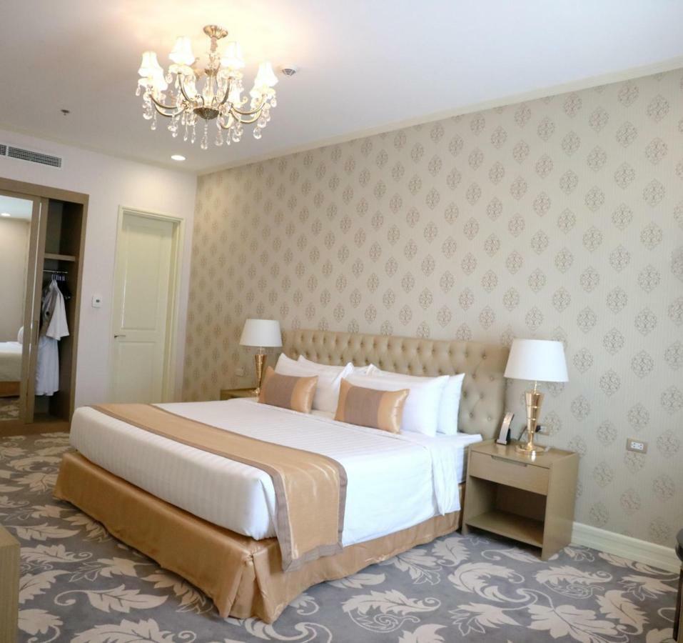 Rizal Park Hotel Манила Экстерьер фото